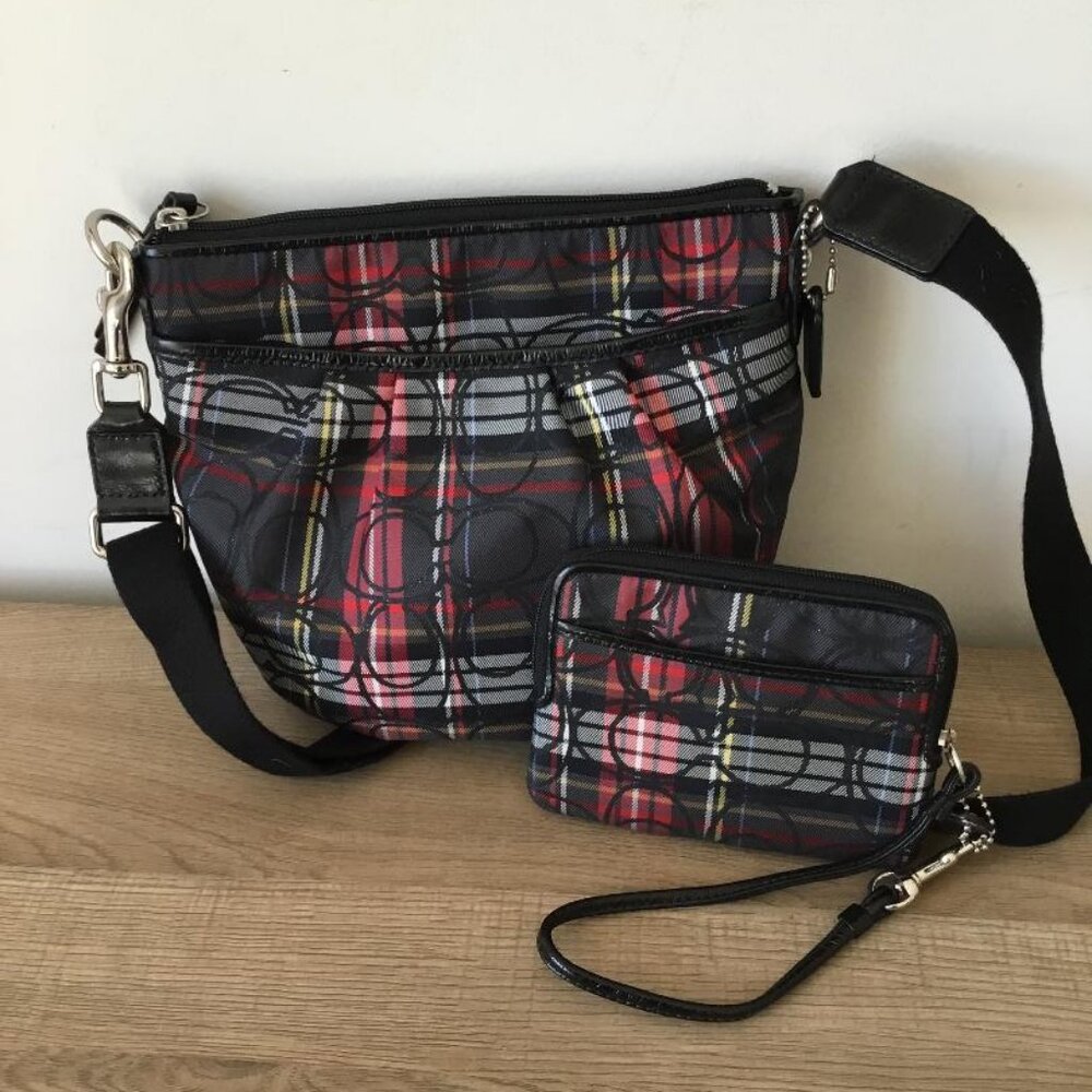 Vintage Y2K Coach Poppy Tartan Plaid Red/Black Crossbody Bag & Matching Wristlet